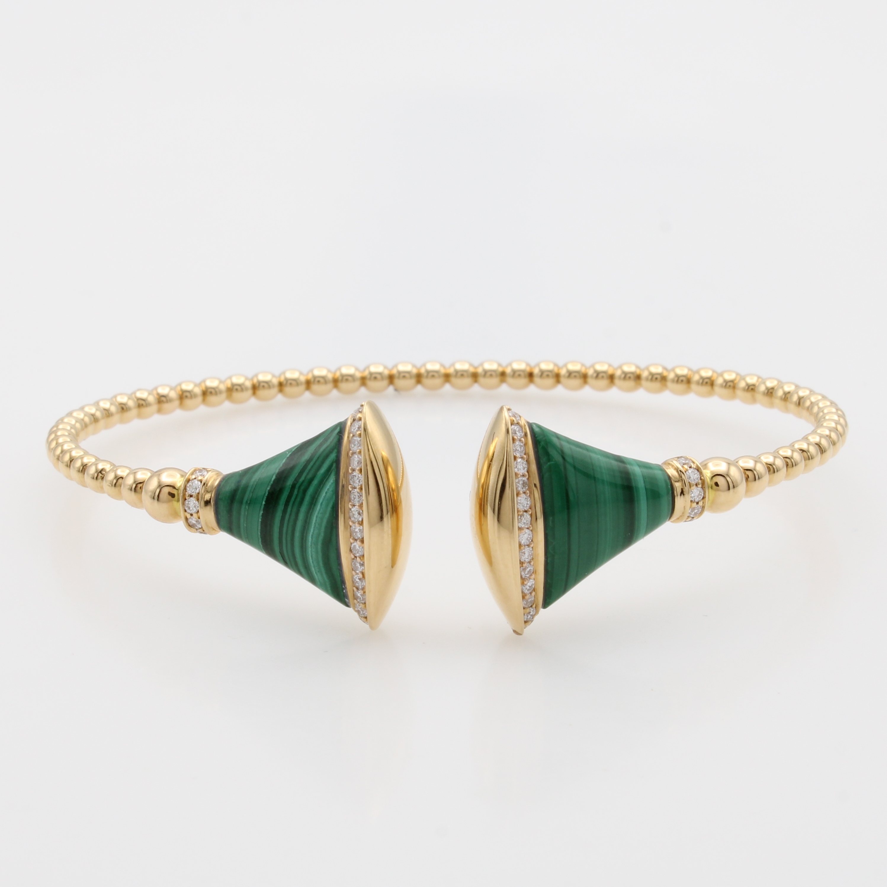 Image 27177727 - Armspange mit Malachiten und Brillanten, GG 750/000, 2 Malachite zus. ca. 6.81 ct, ...