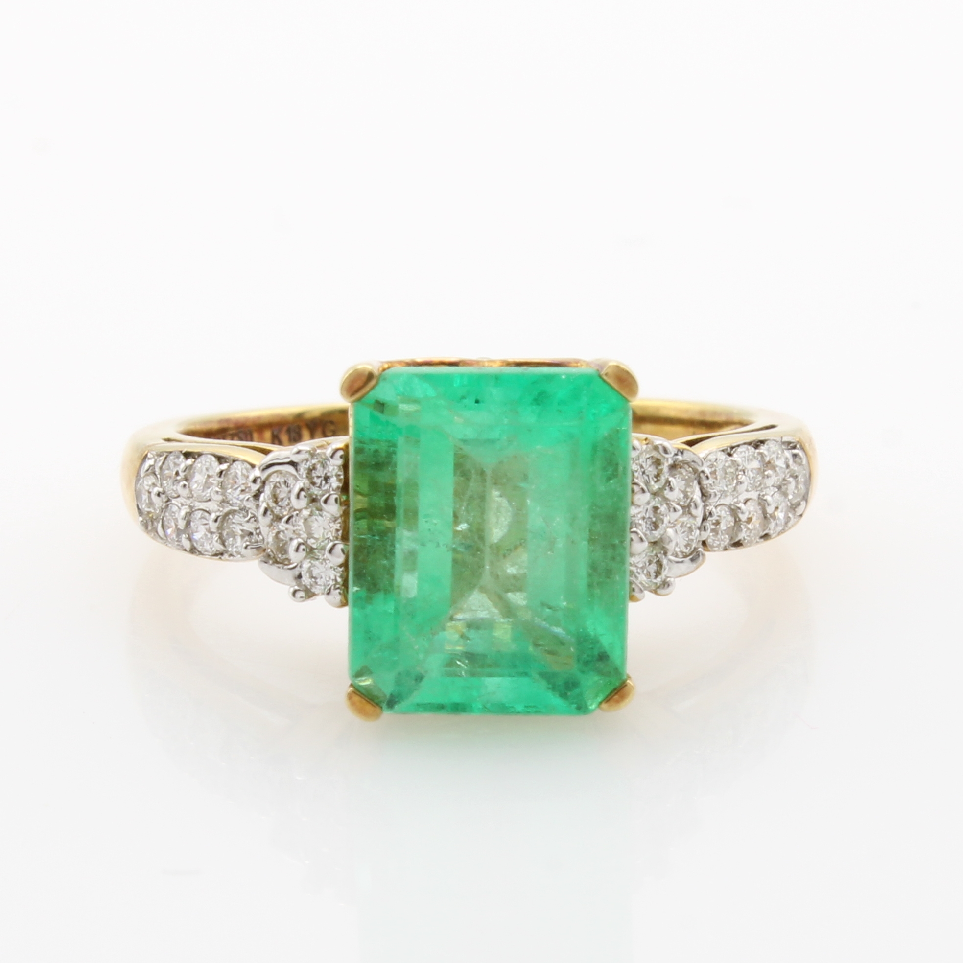 Image 27177762 - Ring mit Smaragd und Brillanten, GG 750/000, Smaragd ca. 2.80 ct, Fassung seitl. m. ...