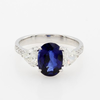 Image Ring mit Saphir, Diamanten und Brillanten, WG 750/000, ovaler Saphir in Royal Blue 2.70 ...