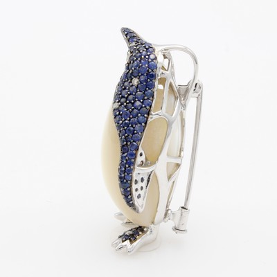 27177753a - Anhänger/Brosche ´Pinguin´ mit Perlmutt, Saphiren und Brillanten, WG 750/000, Perlmutt ...