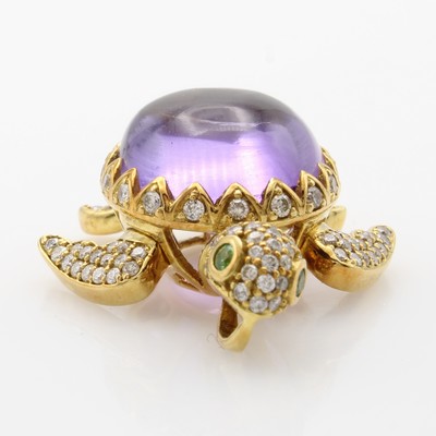 27177761a - Anhänger ´Schildkröte´ mit Farbsteinen und Brillanten, GG 750/000, Amethystcabochon ...