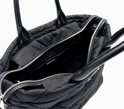Image 27179216d - PRADA