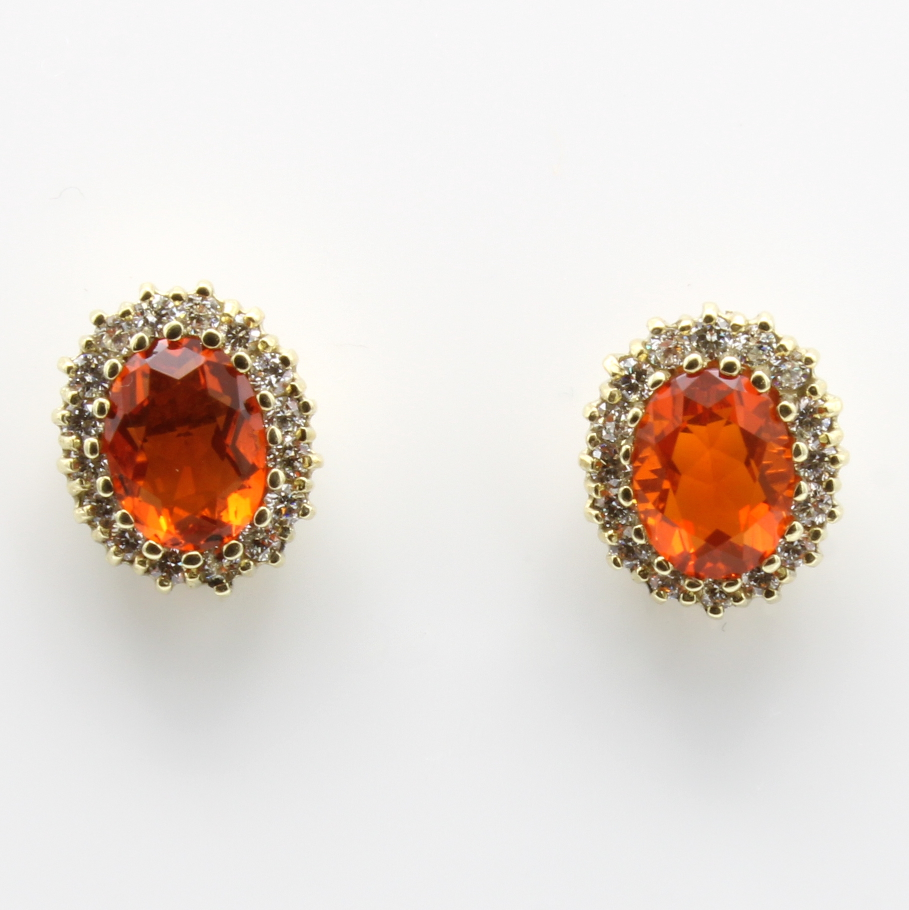 Image 27180895 - Paar Ohrstecker mit Feueropalen und Brillanten, GG 585/000, Brill. zus. ca. 0.56 ct ...