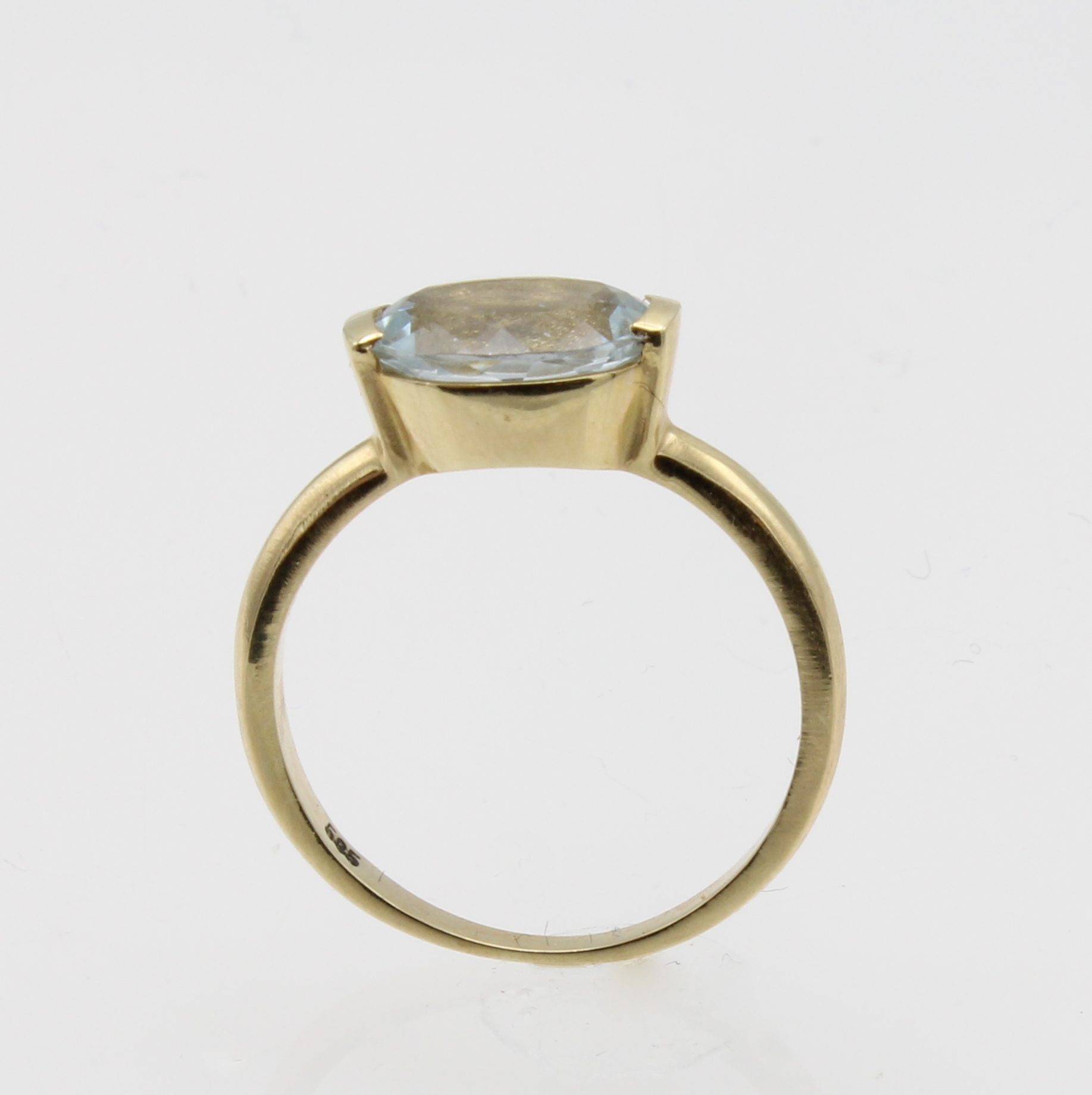 Image 27180999 - Ring mit Aquamarin, GG 585/000, ovaler Aquamarin ca. 1.20 ct, RW ca. 57 Schätzpreis: ...