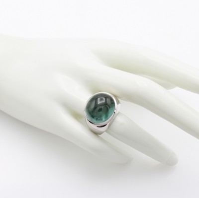 27181179a - Ring mit Turmalin, WG 585/000, ovaler, grüner Turmalincabochon ca. 23.6 ct, RW ca. 57.5