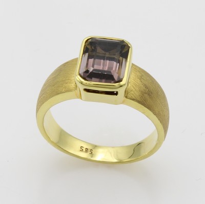 Image Ring mit Turmalin, GG 585/000, z.T. matt., achteckiger, brauner bis l. roséf. Turmalin ...