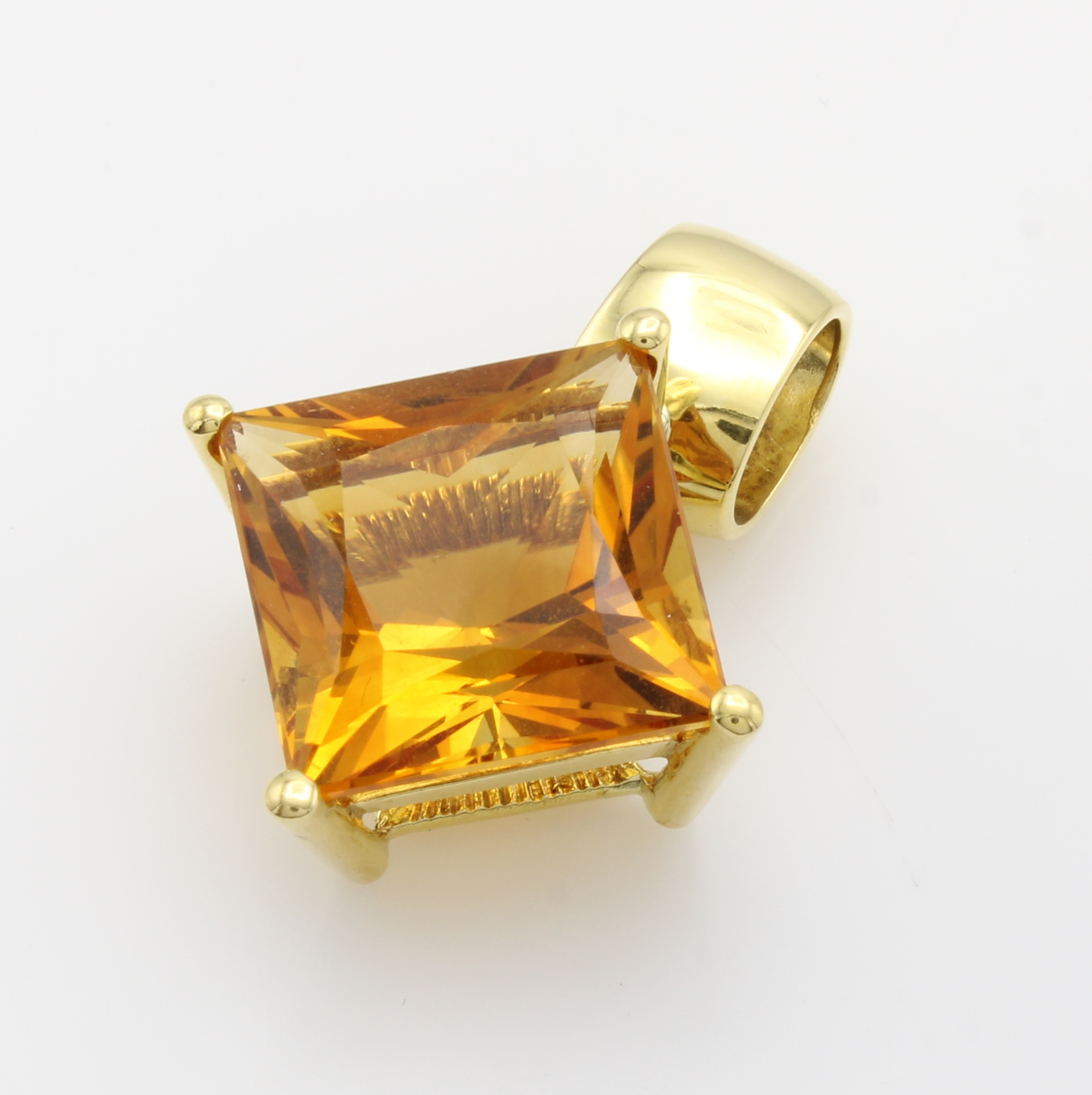 Image 27181536 - Anhänger mit Citrin, GG 750/000, Citrincarrée in Krappenfassung ca. 31 ct ...